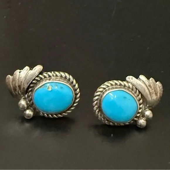 Vintage Signed D Native American Navajo Sterling Silver Turquoise Stud Earrings - Picture 3 of 14